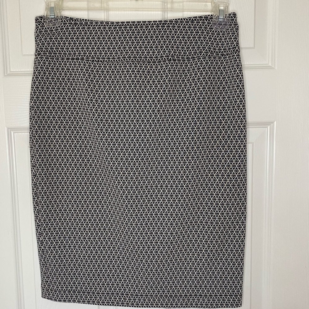 SOHO APPAREL PENCIL SKIRT